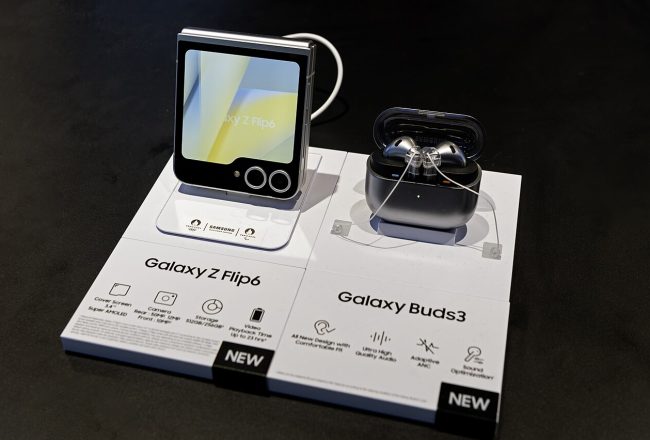 Samsung Galaxy Z Flip 6 and Galaxy Buds3